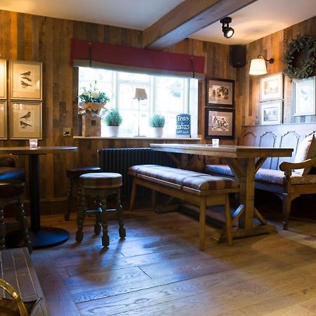Red Lion Inn Little Budworth 외부 사진