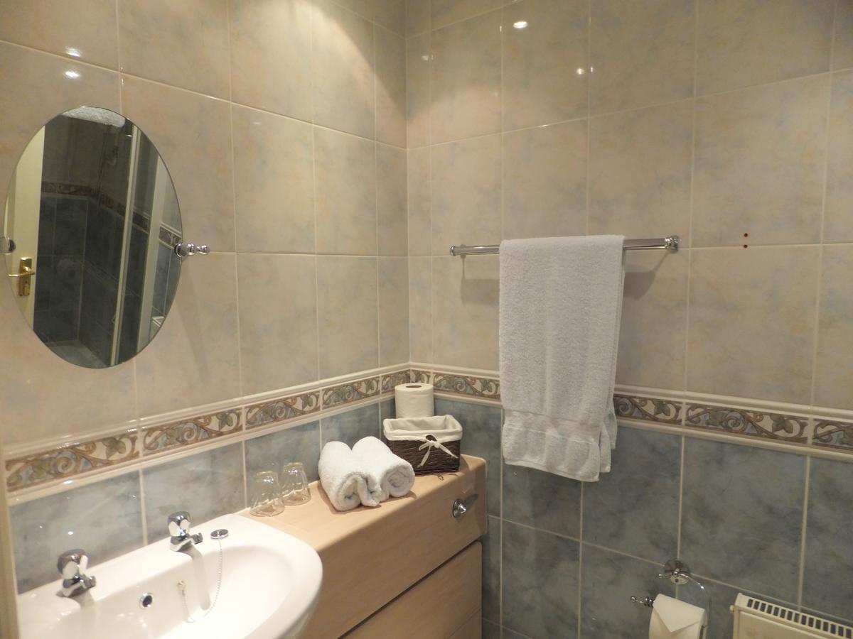 Red Lion Inn Little Budworth 외부 사진