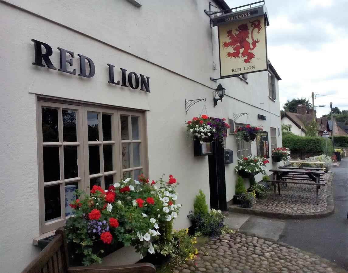 Red Lion Inn Little Budworth 외부 사진