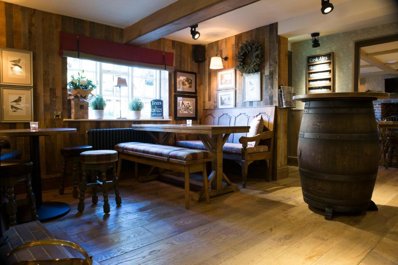Red Lion Inn Little Budworth 외부 사진