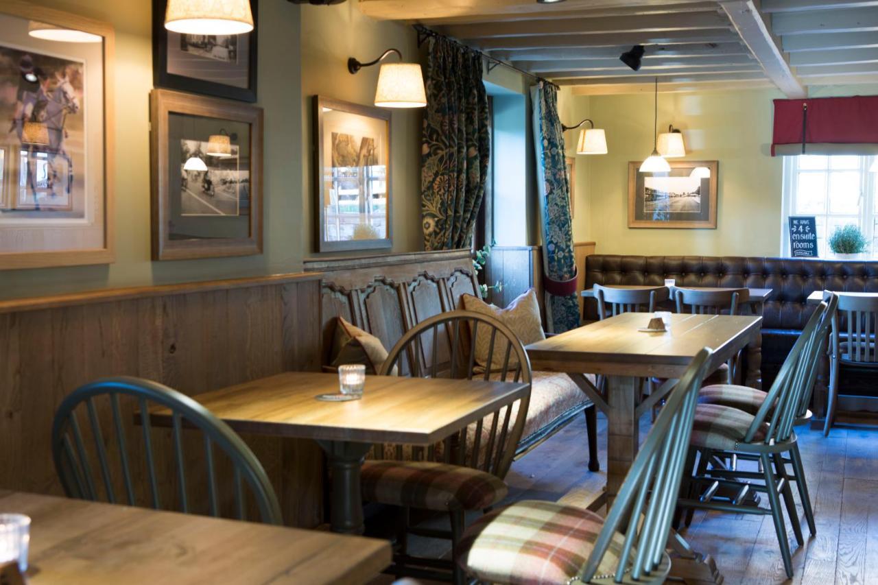 Red Lion Inn Little Budworth 외부 사진
